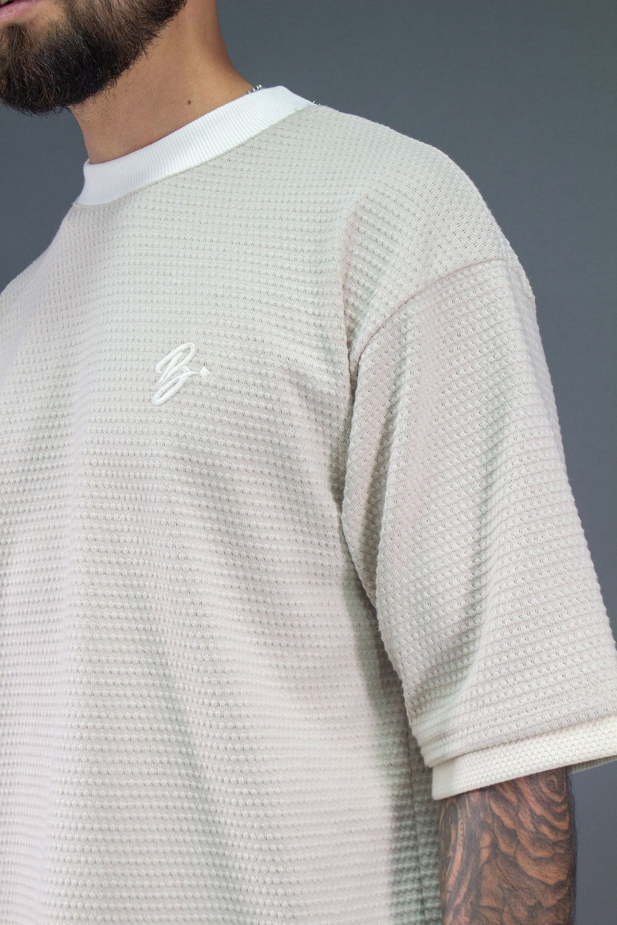 Camiseta Oversize Tex Olivetto - modelo/detalle