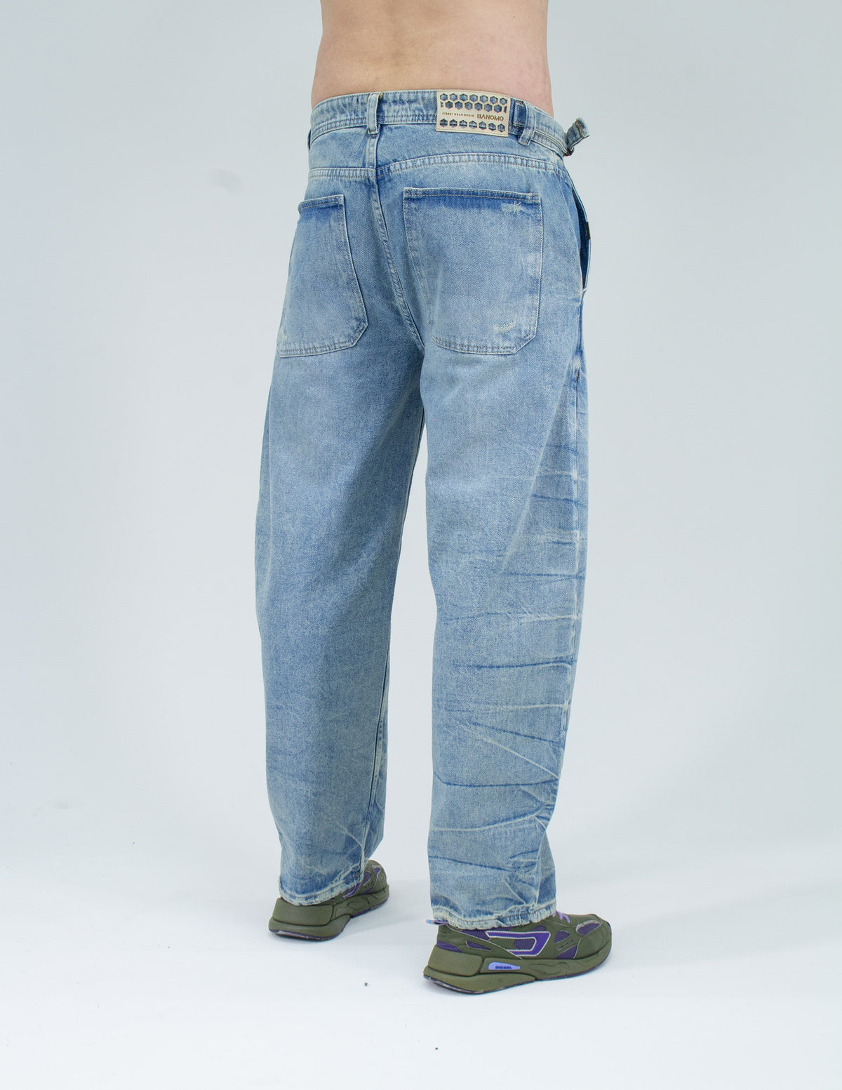 Jeans Baggy Correas Azul Frost - posterior