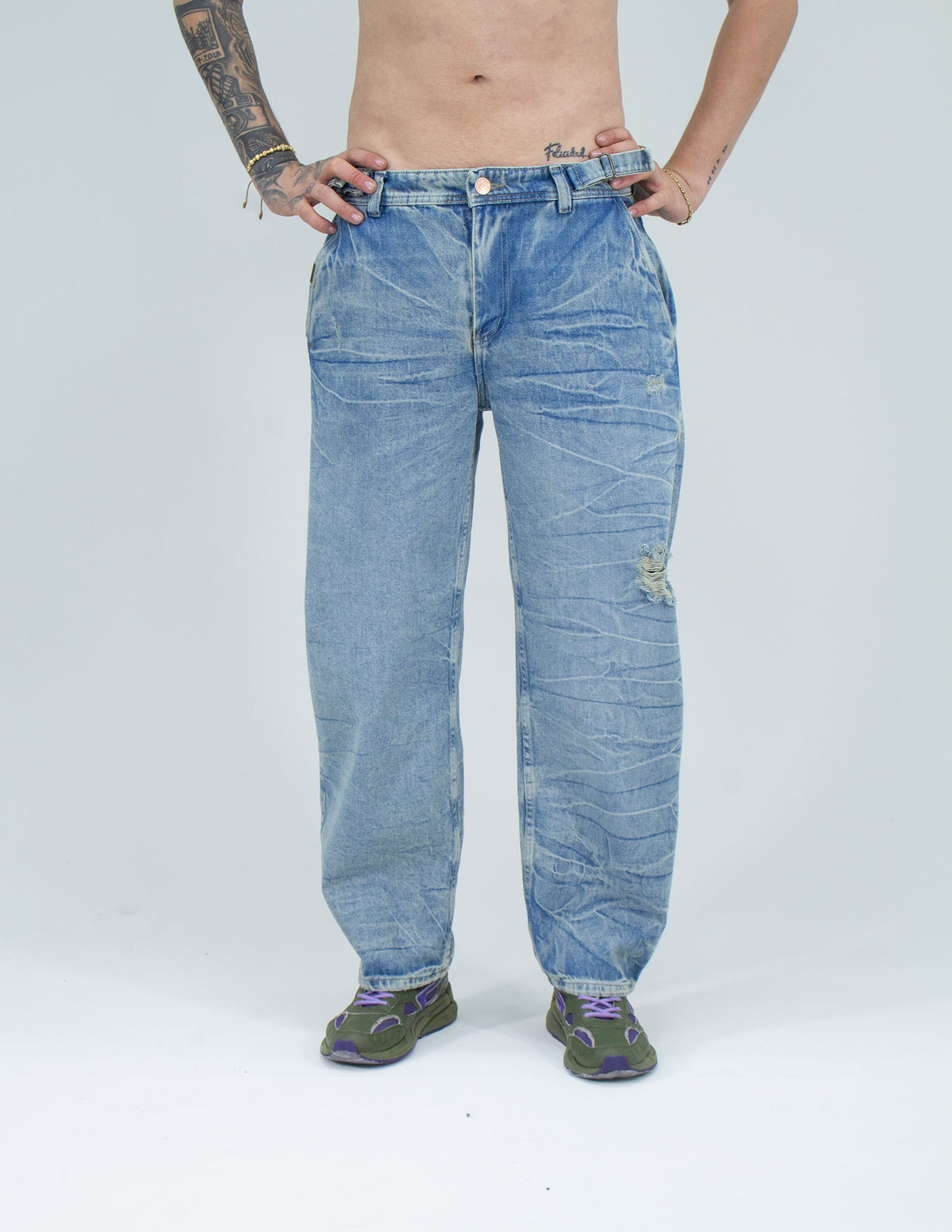 Jeans Baggy Correas Azul Frost - frontal